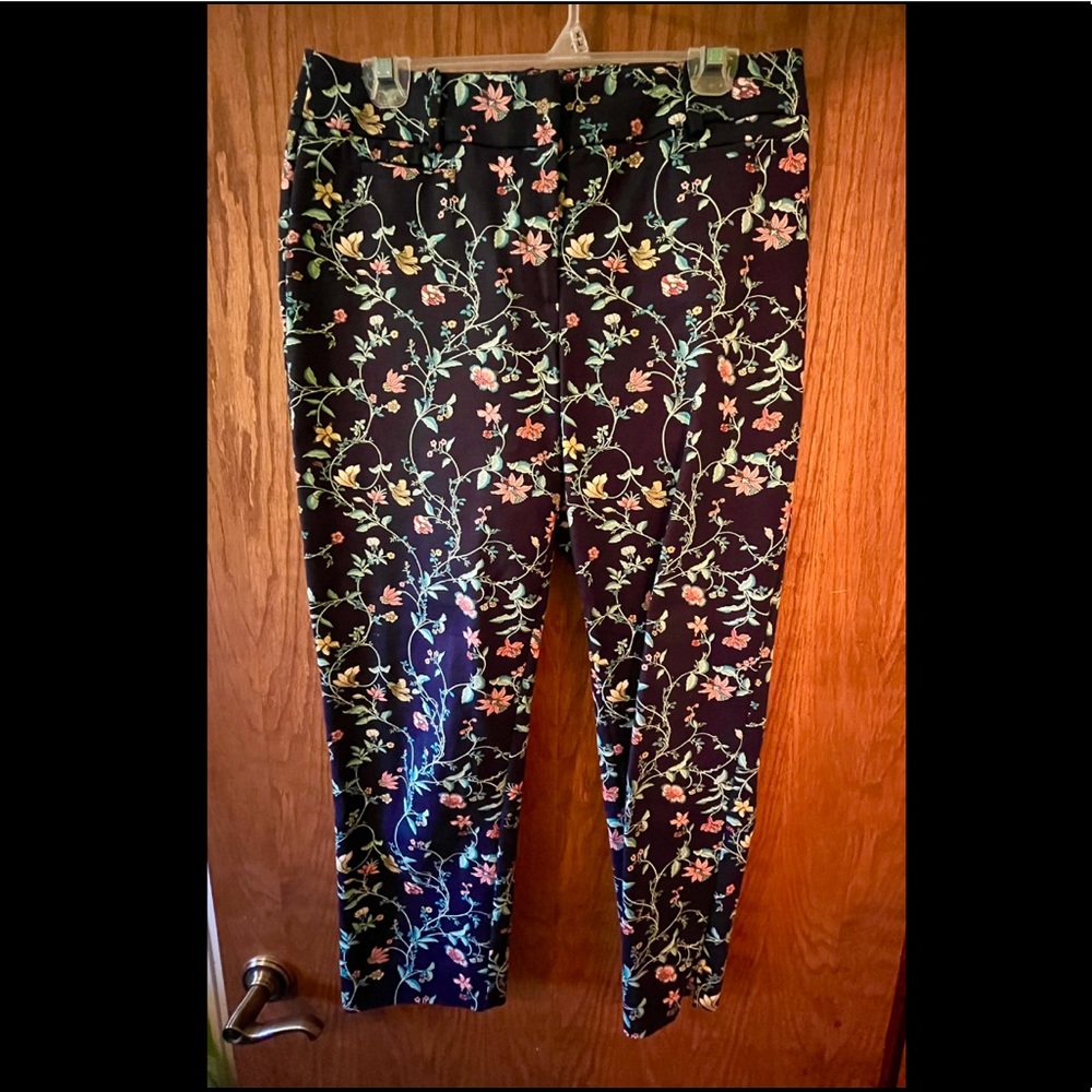 Flower Capris, Julie Style